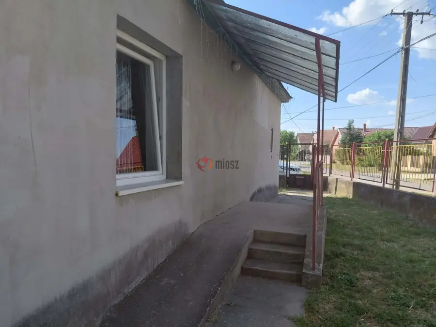 eladó családi ház, Kunszentmiklós